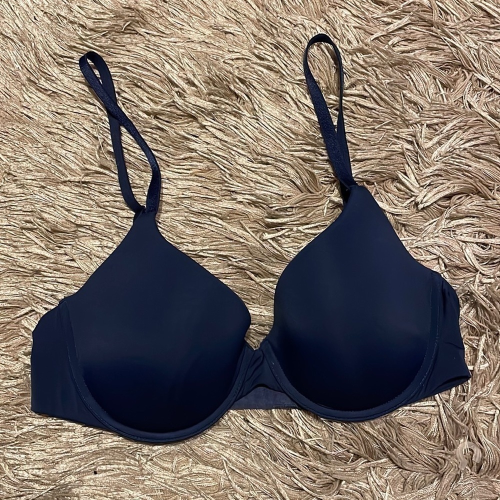 VICTORIA’S Secret Uplift Semi Blue Bra